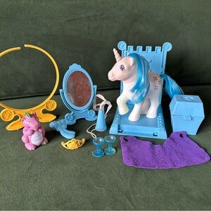 My Little Pony~ DREAM CASTLE playset & MAJESTY unicorn~ 1983 1984 Hasbro Vintage
